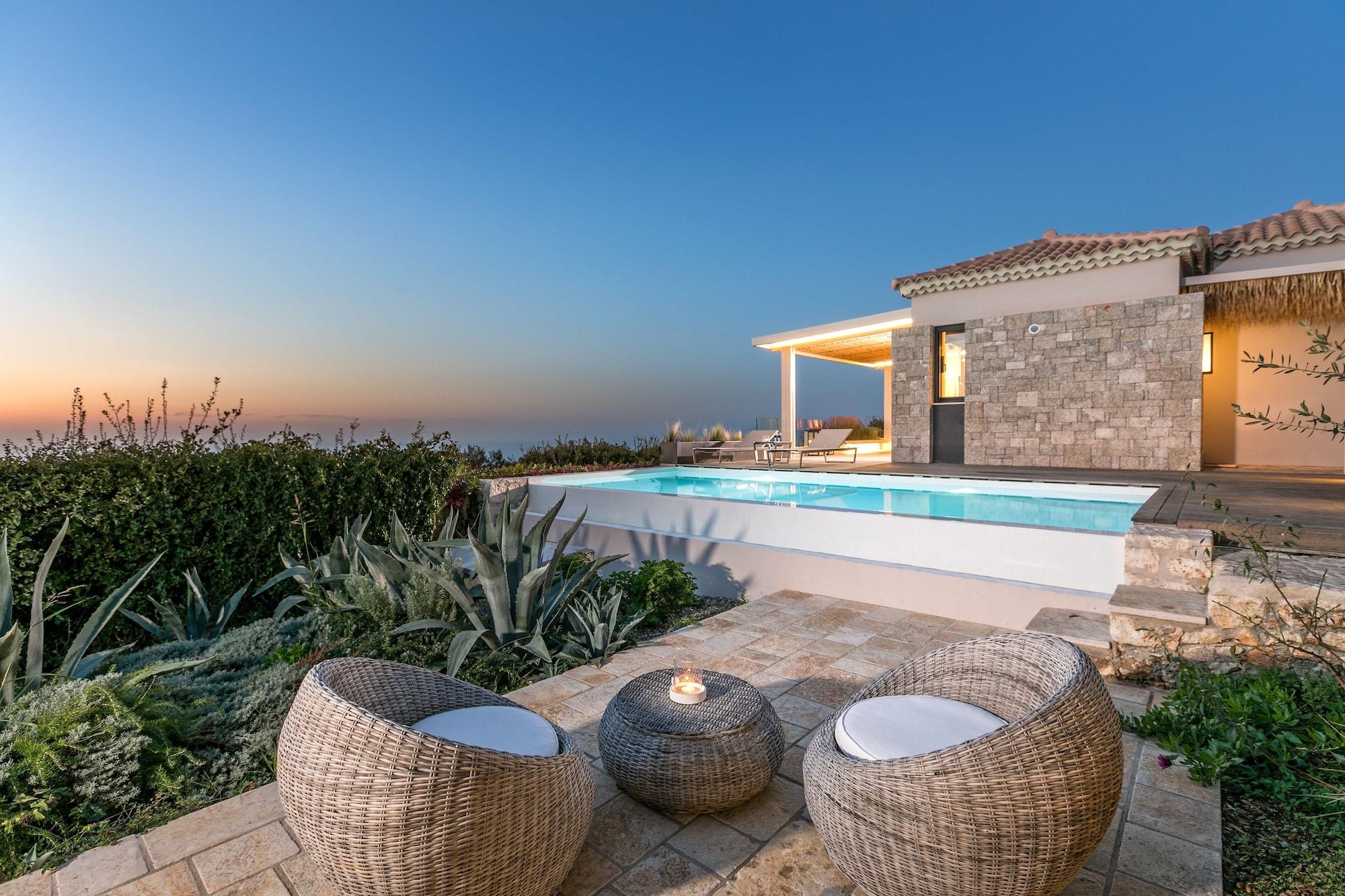 Art Blue Villas Tsoukaladhes Exterior photo