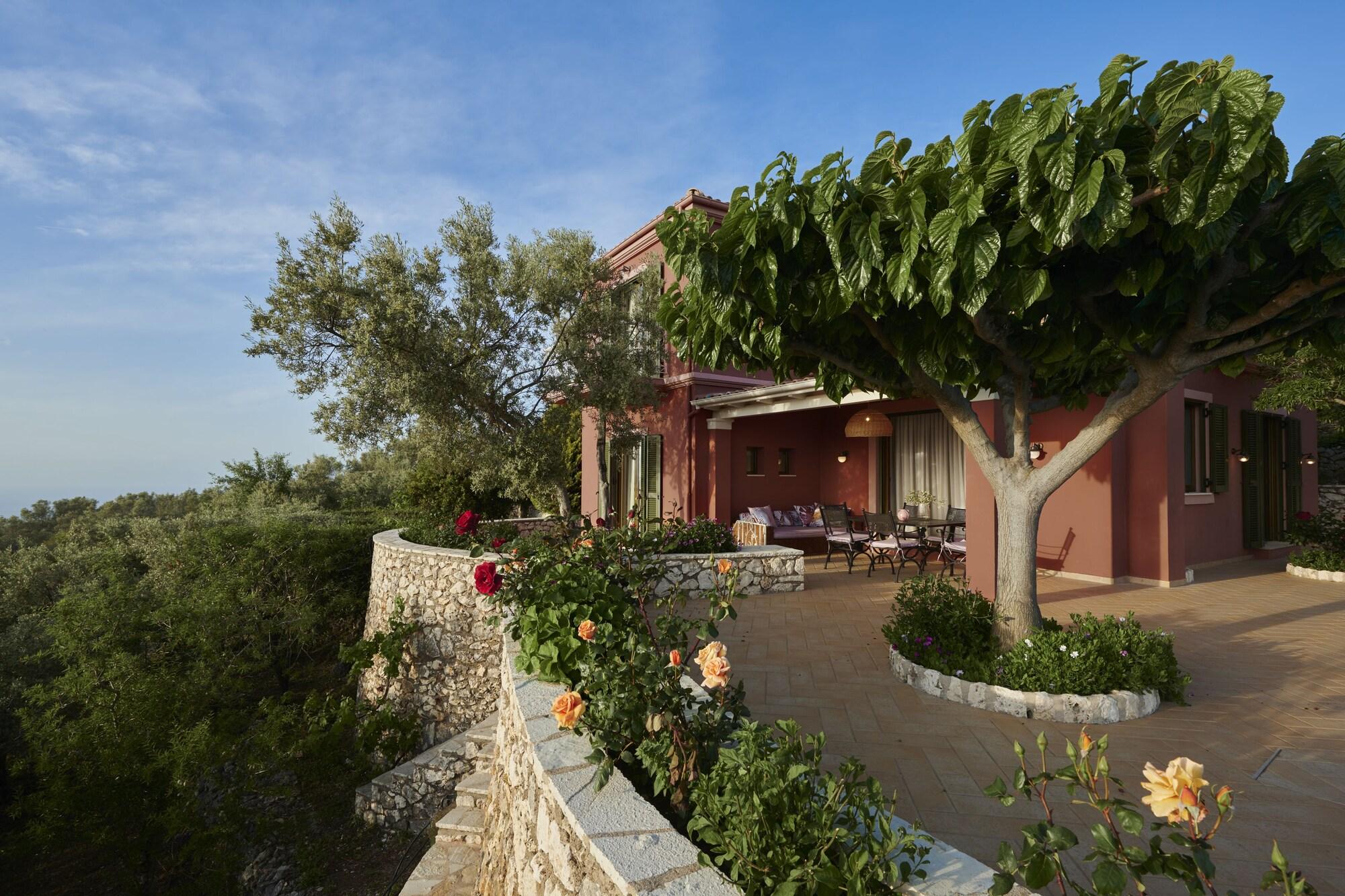 Art Blue Villas Tsoukaladhes Exterior photo